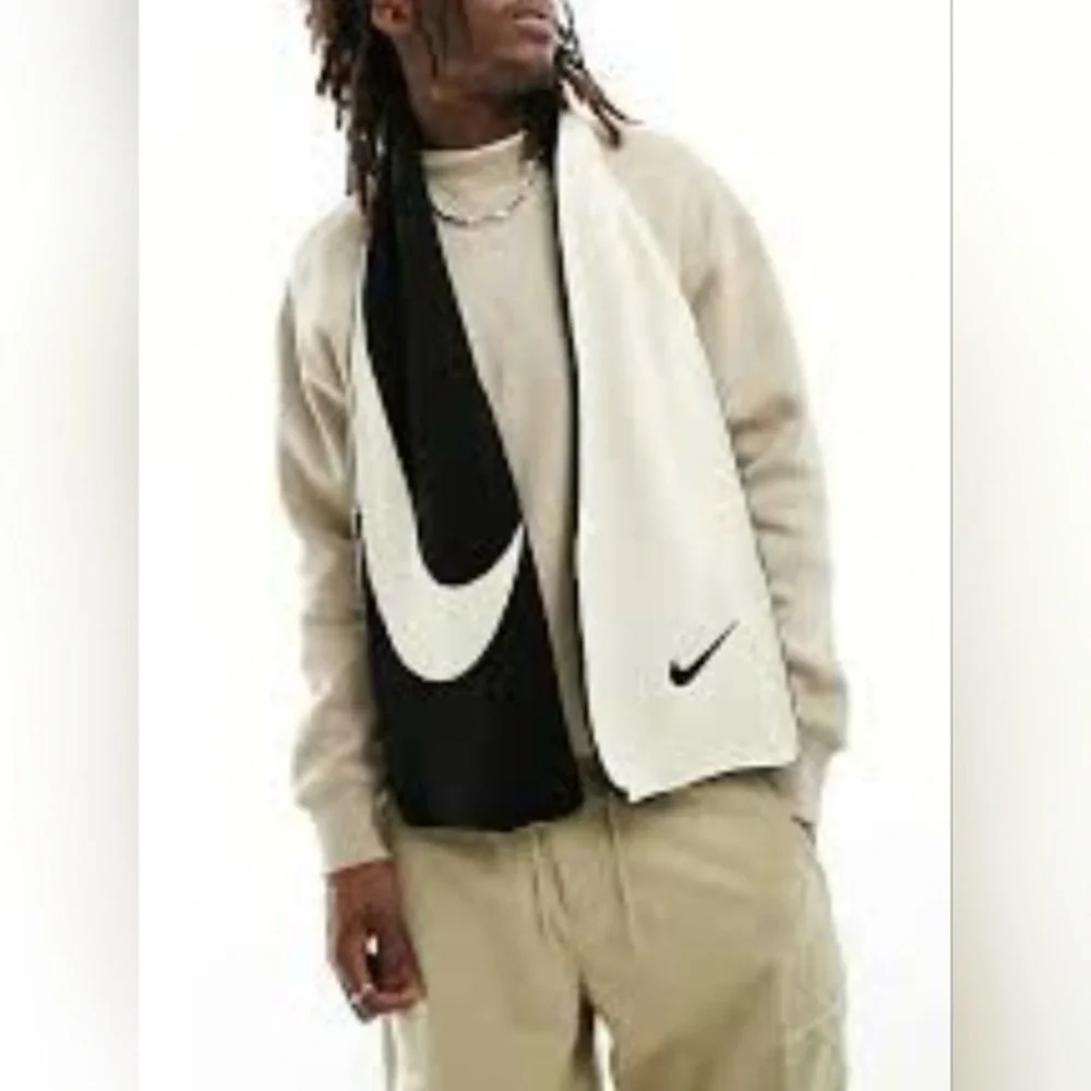 Nike Sport Swoosh Scarf Unisex NWT